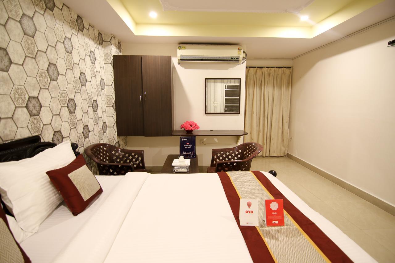 Oyo 9207 Chakri Guest House Visakhapatnam Exteriör bild