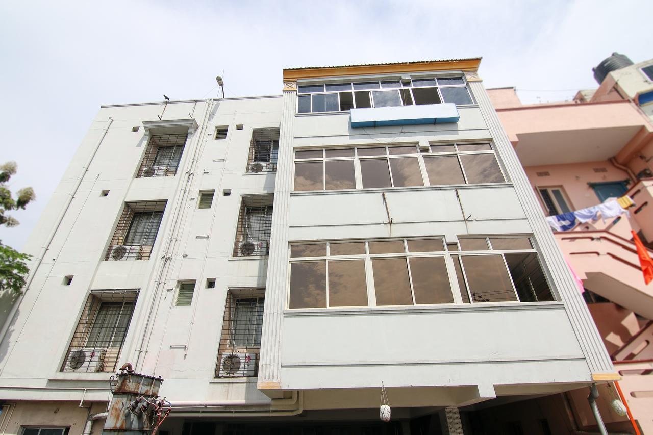 Oyo 9207 Chakri Guest House Visakhapatnam Exteriör bild